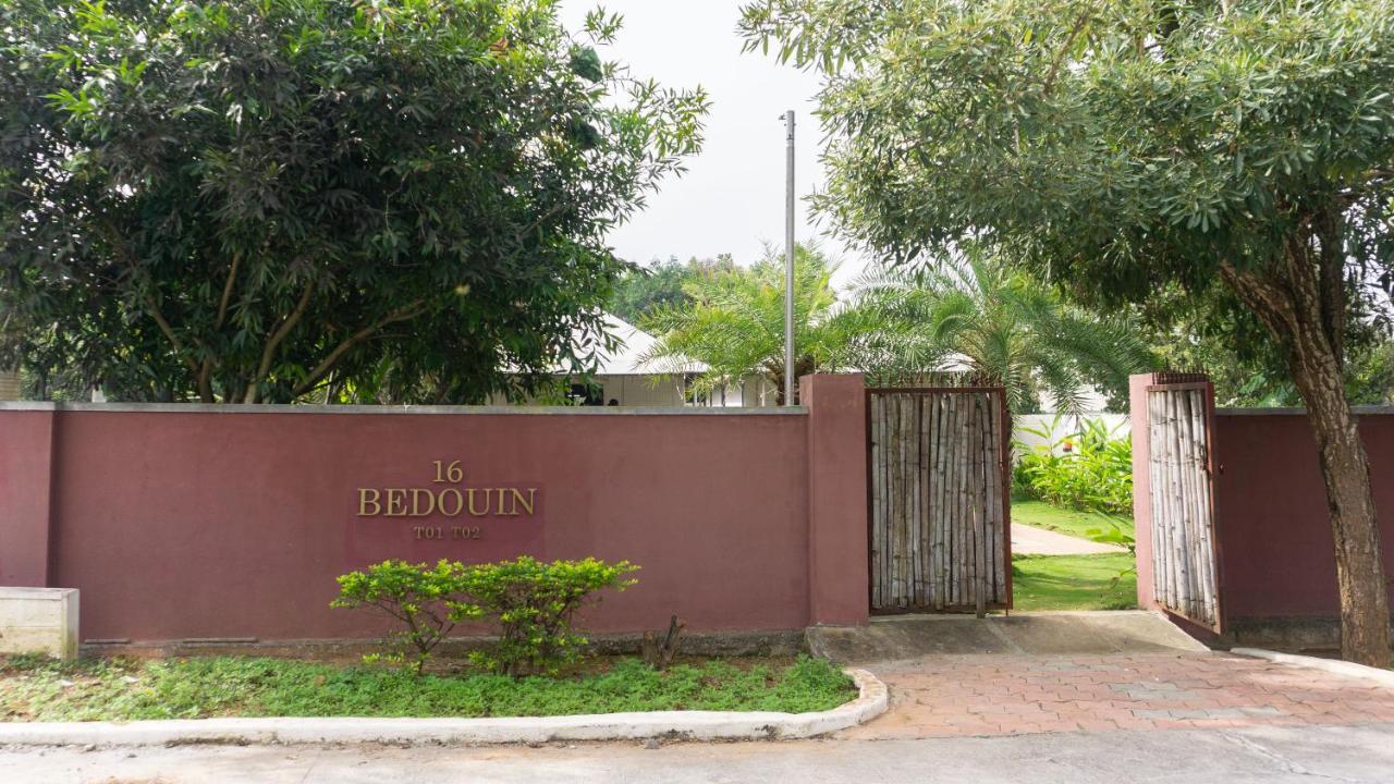 16 Bedouin Hotell Hosūr Exteriör bild